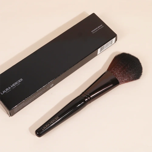 Laura Mercier Powder Brush 1pc фото 3