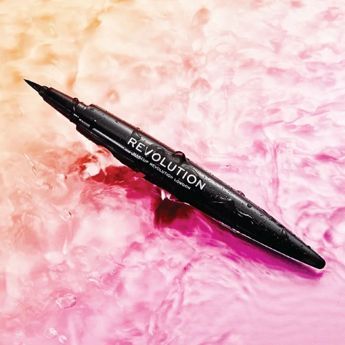 Makeup Revolution Renaissance Flick Waterproof Eyeliner 0.8ml фото 2