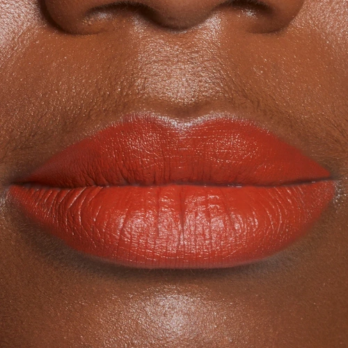 Makeup Revolution Lip Allure Soft Satin 3.2g фото 4 Makeup Revolution Lip Allure Soft Satin 3.2g фото 4