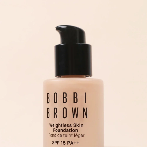 Bobbi Brown Weightless Skin Foundation SPF15 PA++ 30ml фото 3 Bobbi Brown Weightless Skin Foundation SPF15 PA++ 30ml фото 3