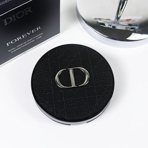 Dior Forever Cushion Case фото 2