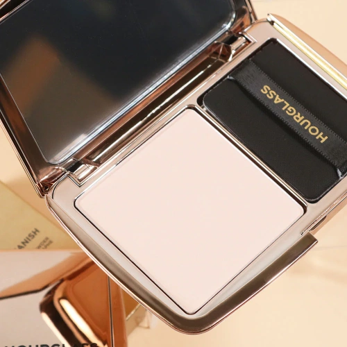 Hourglass Vanish Airbrush Pressed Powder 10.5g фото 5