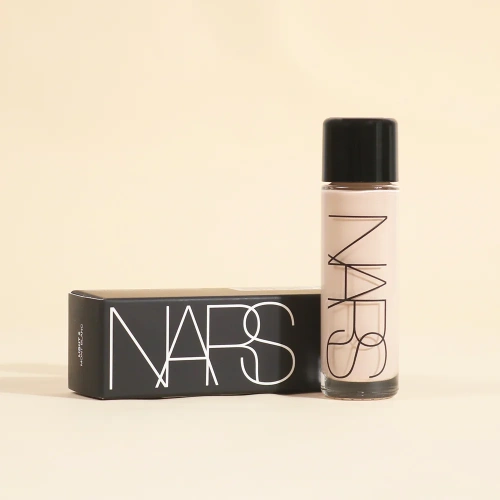 NARS Soft Matte Complete Foundation 10ml фото 2