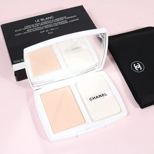 Chanel Les Beiges Healthy Glow Gel Touch Foundation SPF 30/PA+++ 15g фото 4 Chanel Les Beiges Healthy Glow Gel Touch Foundation SPF 30/PA+++ 15g фото 4