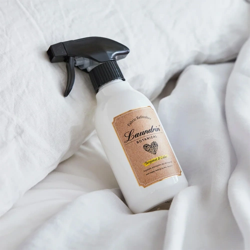 Laundrin Fabric Refresher Botanical Bergamot & Cedar 300ml фото 2