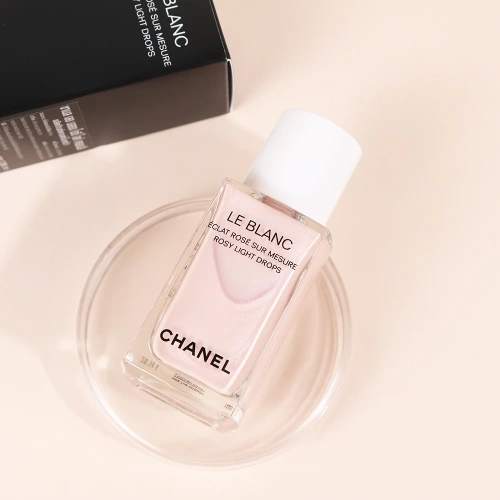 Chanel Les Blanc Rosy Light Drops 30ml фото 4 Chanel Les Blanc Rosy Light Drops 30ml фото 4