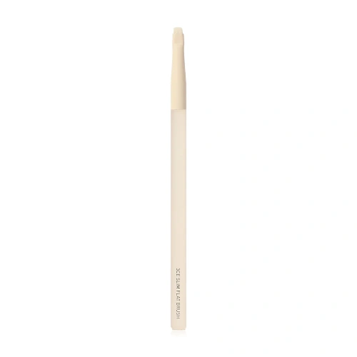 3CE Slim Flat Brush 1pc
