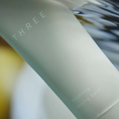 THREE Balancing Cleansing Balm 90g фото 3