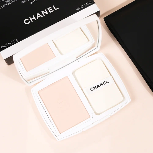 Chanel Le Blanc Brightening Compact Foundation 12g фото 4