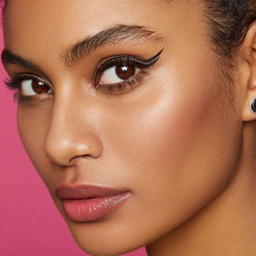 essence 24Ever Ink Liner 1.2ml фото 3