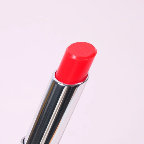 Dior Addict Lip Glow 3.2g фото 4 Dior Addict Lip Glow 3.2g фото 4