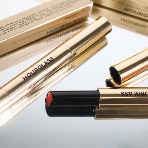 Hourglass Phantom Volumizing Glossy Balm 1.7g фото 4