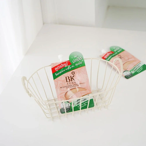 BK Acne BB Sunscreen SPF50+ PA++++ 4g фото 3 BK Acne BB Sunscreen SPF50+ PA++++ 4g фото 3