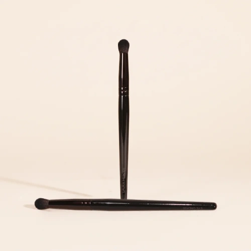 Laura Mercier Eye Crease Brush 1pc фото 2