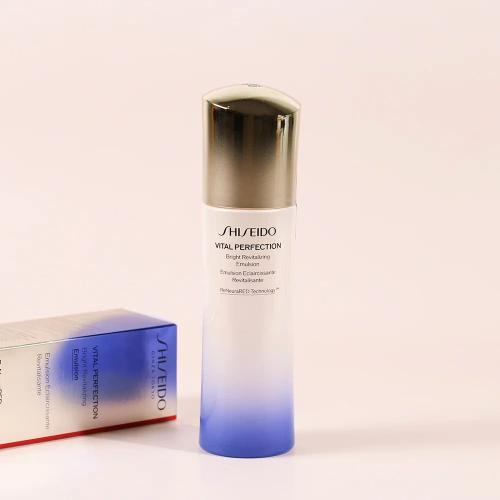 Shiseido Vital Perfection Bright Revitalizing Emulsion 100ml фото 2